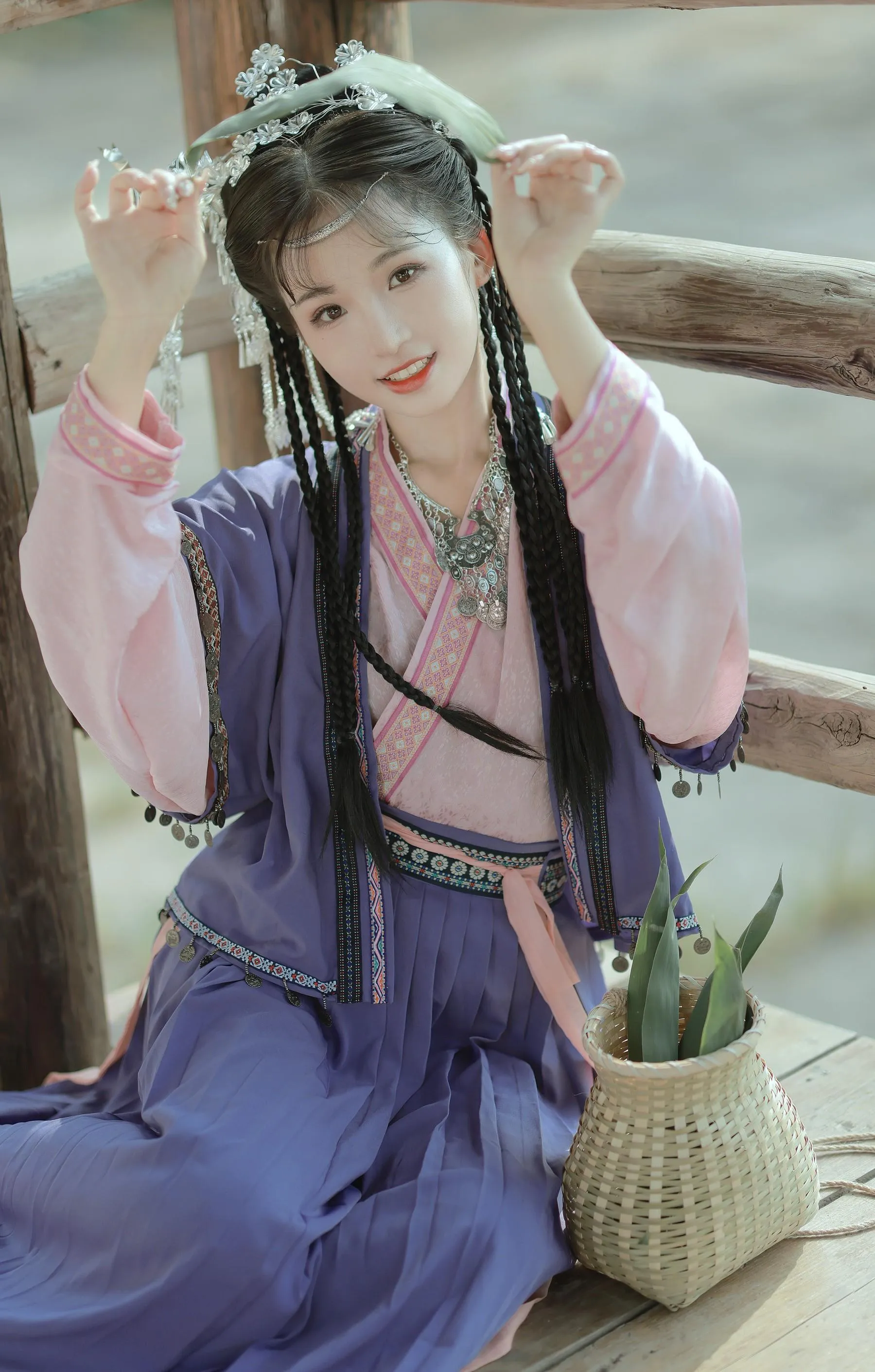 [YITUYU艺图语]2022.09.14 苗疆少女 卷卷 [22P]插图9
